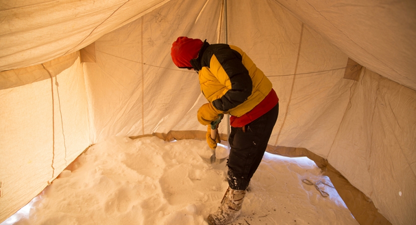 learn winter camping skills in boundary waters